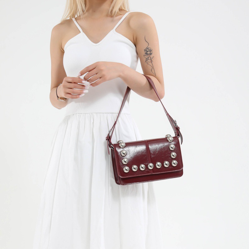 Bolso de moda transfronterizo 2025 verano nuevo bolso femenino de alta calidad textura bolso de hombro bolso de mensajero con cuentas personalizado marea