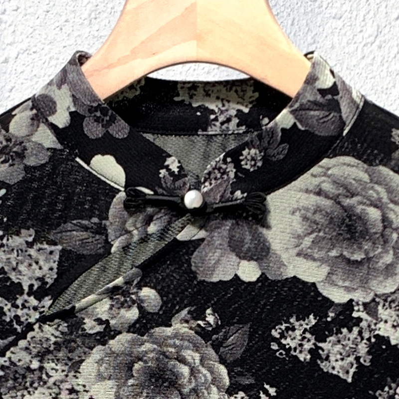 Camiseta de impresión de manga larga negra de estilo nacional para mujeres 2025 primavera nueva ropa de mujer nueva chaqueta china de cuello de botón image 5