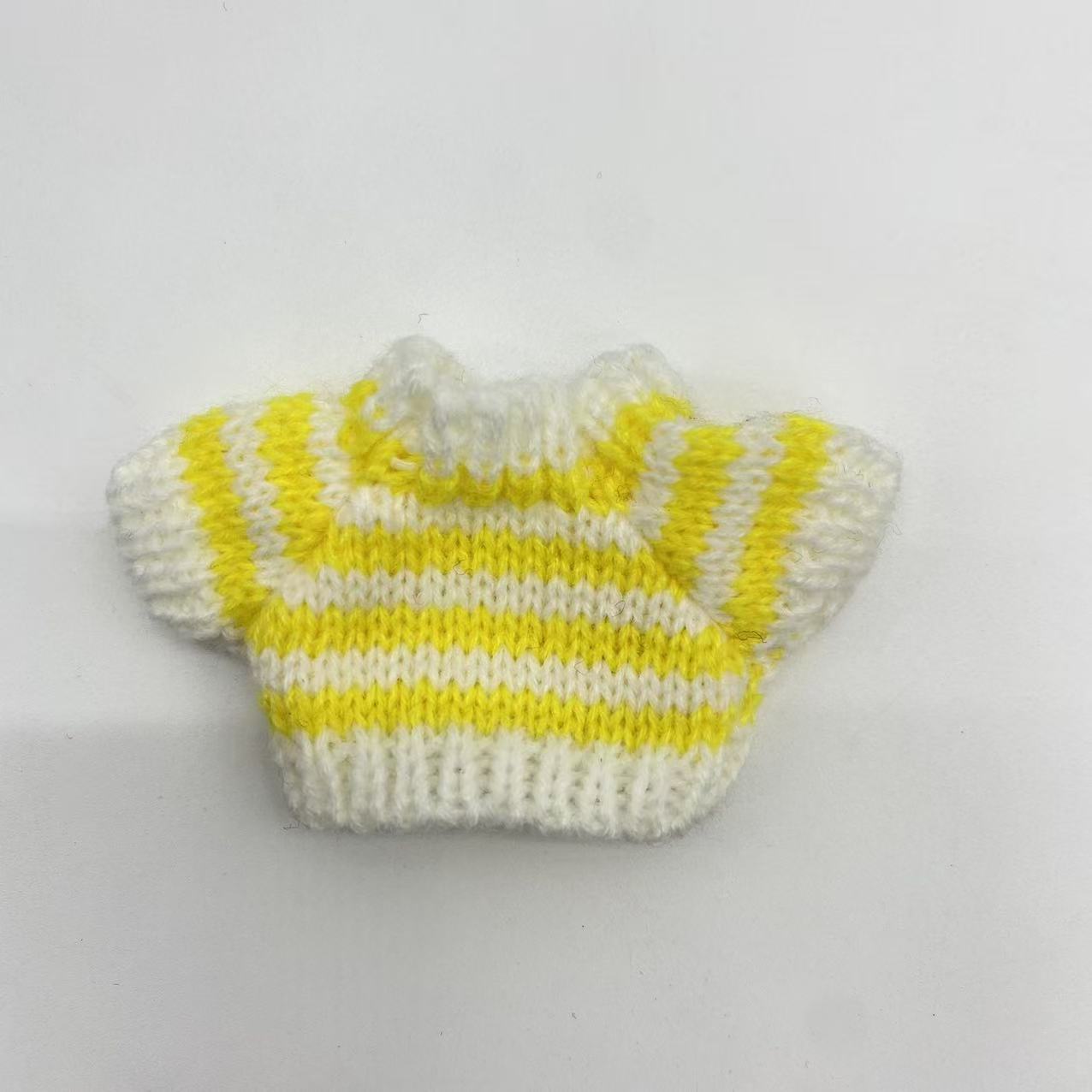Yellow stripes on white