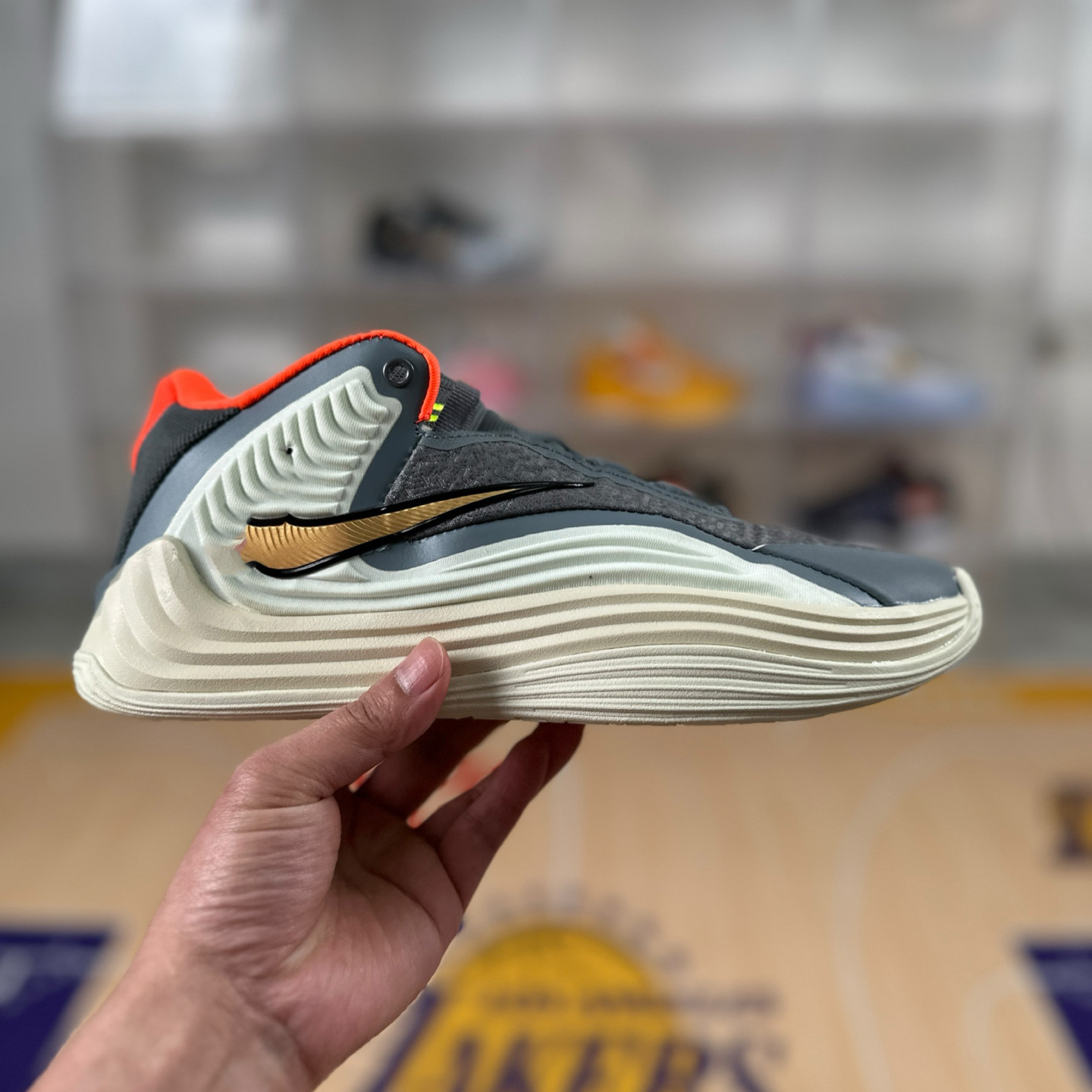 Zapatillas de Baloncesto para Entrenamiento Freak 7 de Cuero y Caucho Transpirables Antitorsión