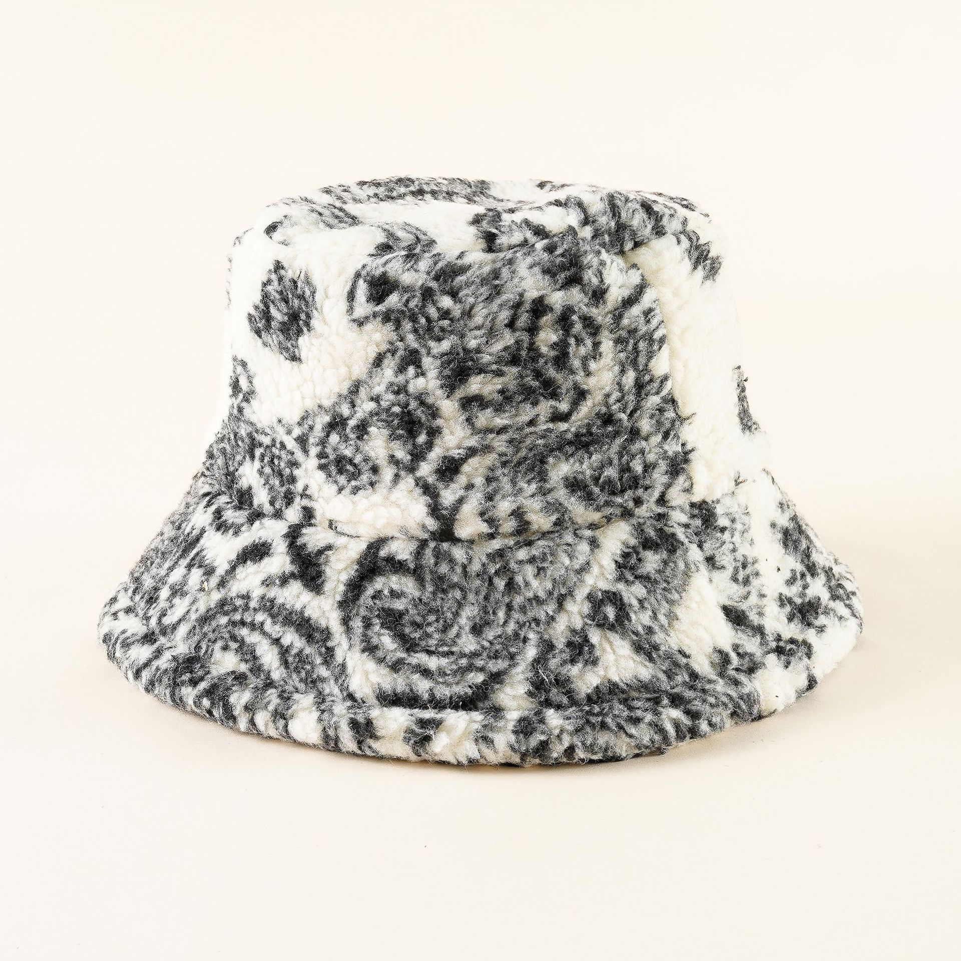 Sombrero de pescador negro otoño e invierno de las mujeres moda coreana marca de moda japonesa cara pequeña felpa ala corta sombrero de lavabo cálido