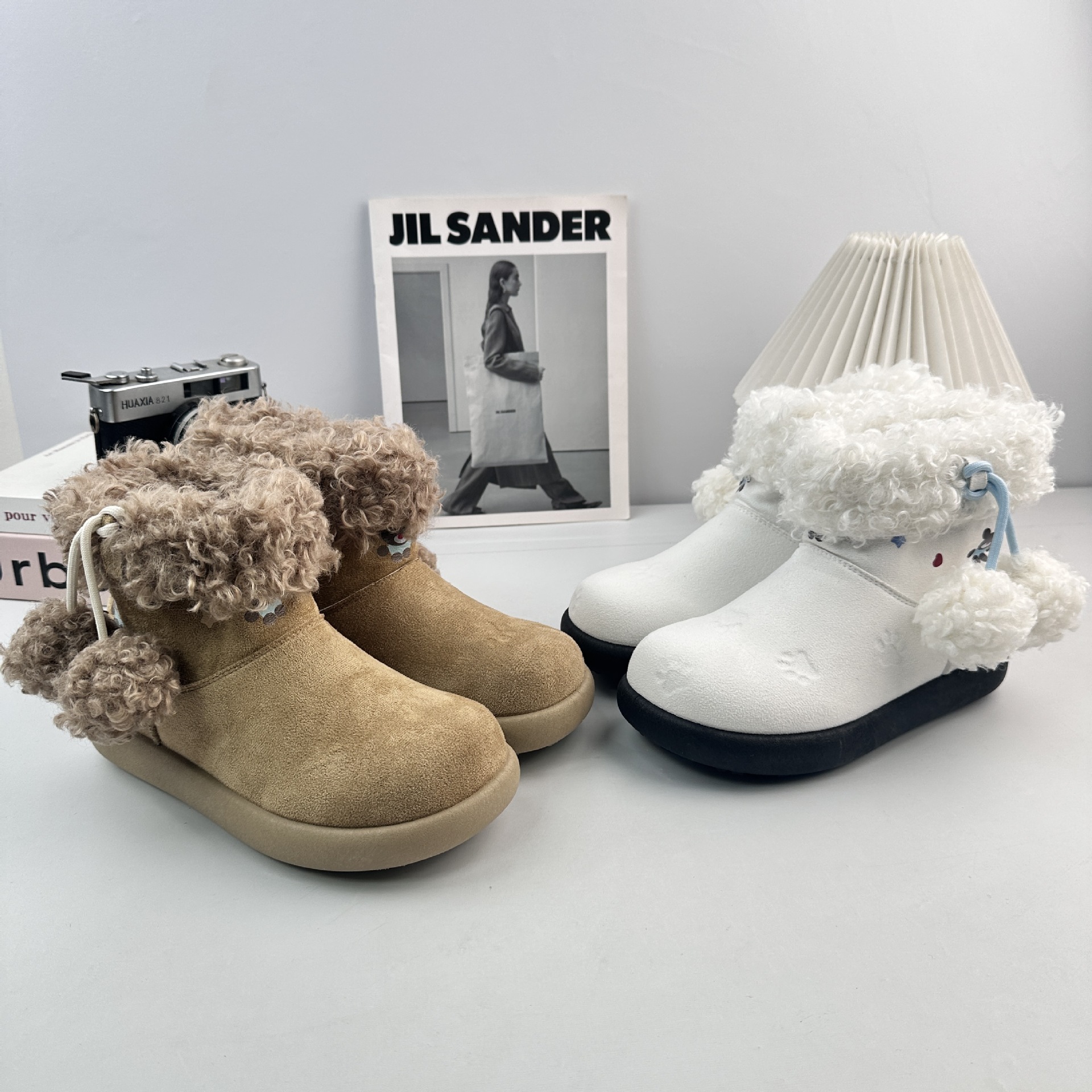 Yuanbo bonito botas de nieve de cabeza grande mujeres 2025 botas cortas de cabello de lichi de invierno y zapatos de algodón gruesos