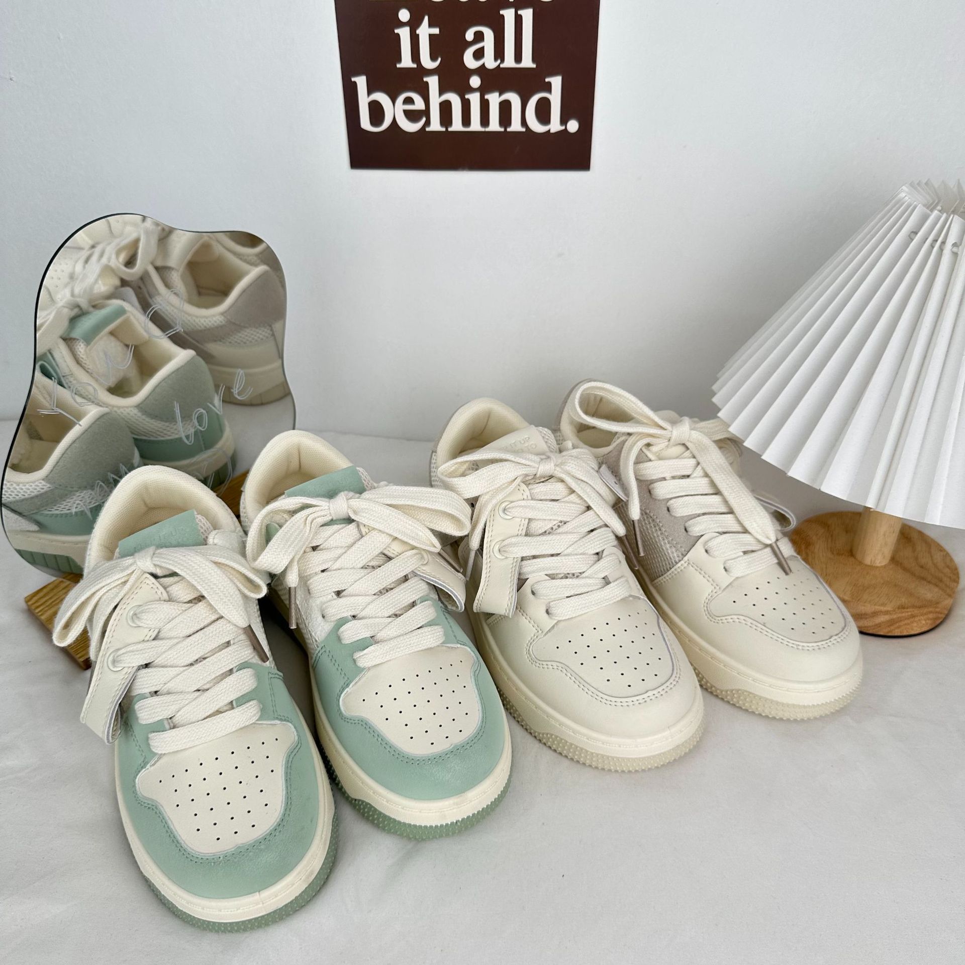 Yuanbo verano plano de piso bajo zapatos de skate transpirables 2024 nuevo hilo de malla coreano universal zapatos blancos para mujeres en vivo