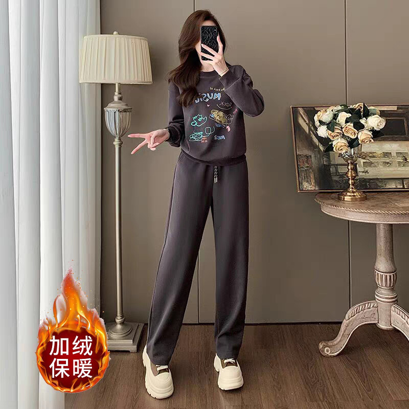 Playful and Cute Casual Sports Suit for Women 2025 Winter Lively Age-Reducing Style Fleece-Lined Sweatshirt Wide-Leg Pants Two-Piece Set