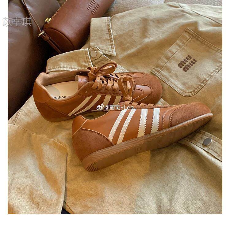 Giày sneaker nữ da thật kiểu Đức cổ điển độn gót 5 cm, lót lông giữ ấm, phối màu phong cách Maillard — Hàng có sẵn màu nâu lót lông, Hàng có sẵn màu nâu, lót lông, Hàng có sẵn màu nâu, lót đơn, Hàng có sẵn, lót đơn màu nâu chi tiết 11