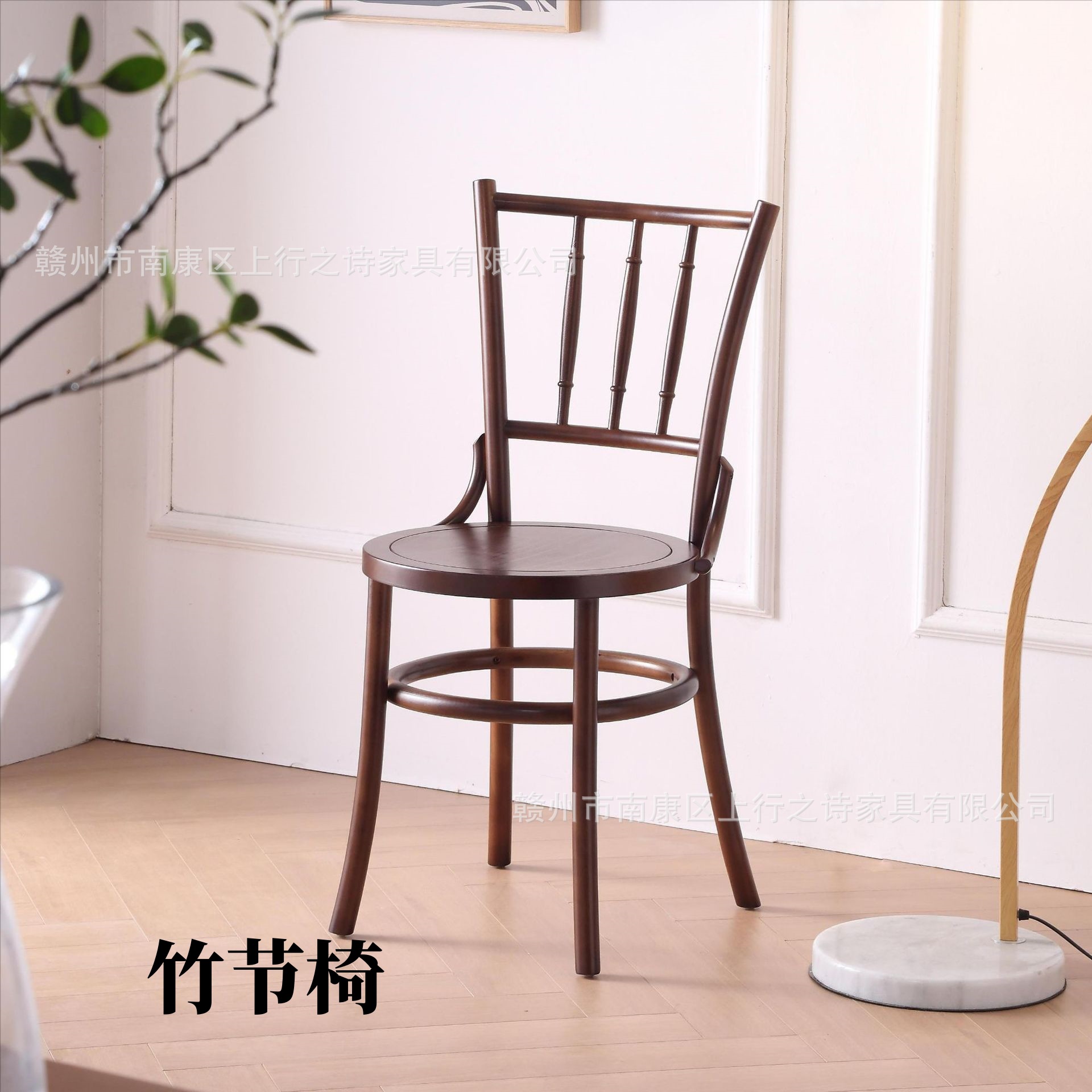Mesas y sillas de cafetería retro Sillas de comedor de estilo chino americano Sillas de restaurante occidental Sillas y sillas de cafetería Un juego completo de mesas de taberna
