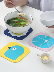 新疆發貨隔熱墊耐高溫硅膠防燙墊餐桌墊餐墊家用杯墊砂鍋墊碗盤墊