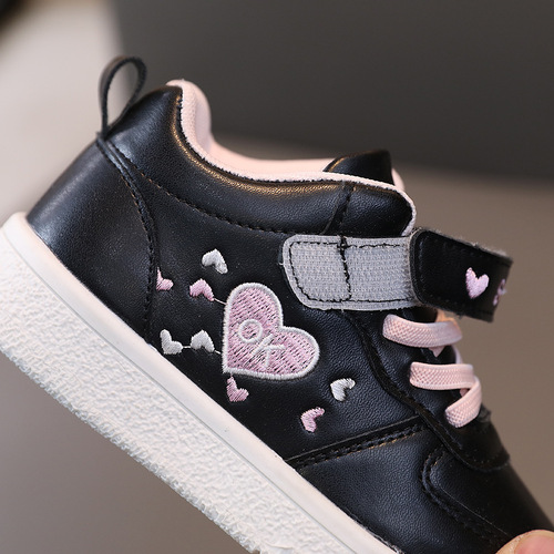 Children's Sneakers 2026 Spring and Autumn Season Girls Sports Shoes for Young Children Leisure Princess Shoes for Girls Children's Princess Style