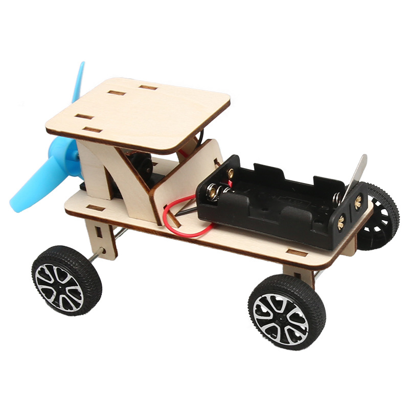Viento de madera coche para niños Tecnología pequeña producción invención DIY material hecho a mano paquete estudiante ciencia experimento equipo