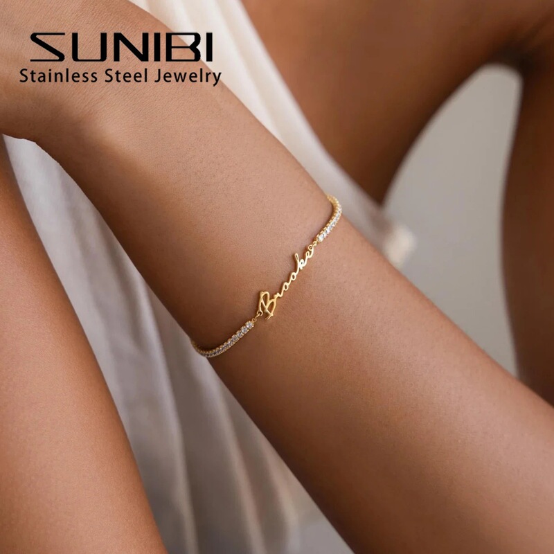 European and American Cross-Border Stainless Steel Gold-Plated Name Letter Bracelet, Customizable Jewelry with a Light Luxury, Niche, and High-End Feel European and American Cross-Border Stainless Steel Gold-Plated Name Letter Bracelet, Customizable Jewelry with a Light Luxury, Niche, and High-End Feel