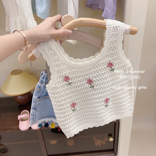 Girls summer suit 2024 new style baby girl fashionable knitted vest children's denim shorts two-piece set