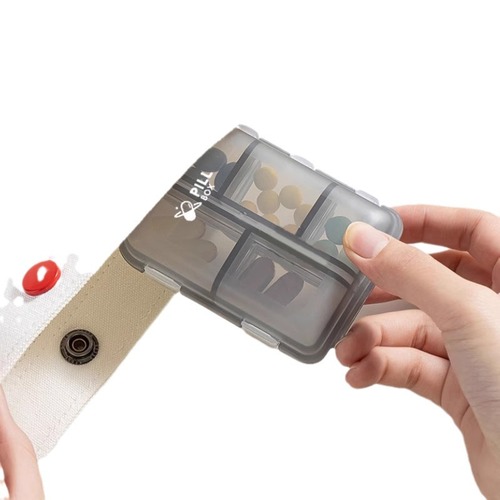 Portable medicine box for three meals a day, portable pill organizer, weekly medication reminder box, large-capacity pill dispenser