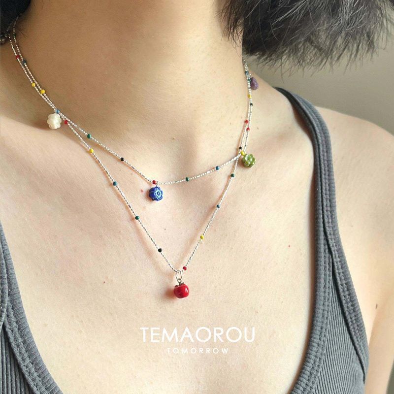 Spring and summer new style colorful small flower pendant clavicle chain women's cute red apple pendant necklace accessories