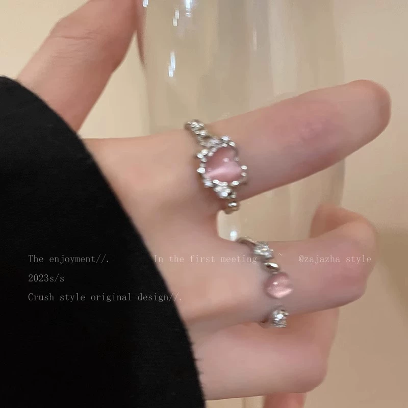 Ring, Retro Small Bow Design, Light-Luxury Silver-Tone Statement, One Size