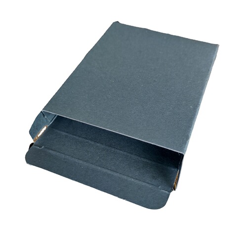Black card packaging box wholesale hot stamping and hot stamping. Make universal 350g black small paper box for quick delivery.