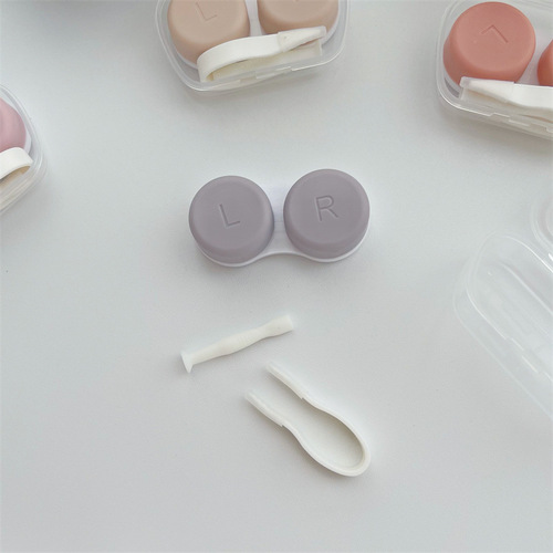 Japanese small fresh contact lens box portable contact lens box small and cute ins salt companion storage box