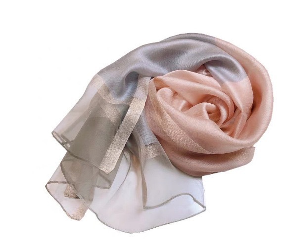 핑크와 그레이의 조합