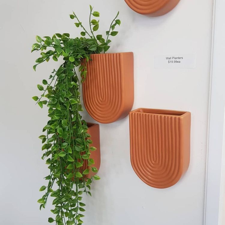 Red Pottery Clay Hanging Ripple Egg Extra-Large Succulent Flower Pot Tall and Porous 18cm Square
