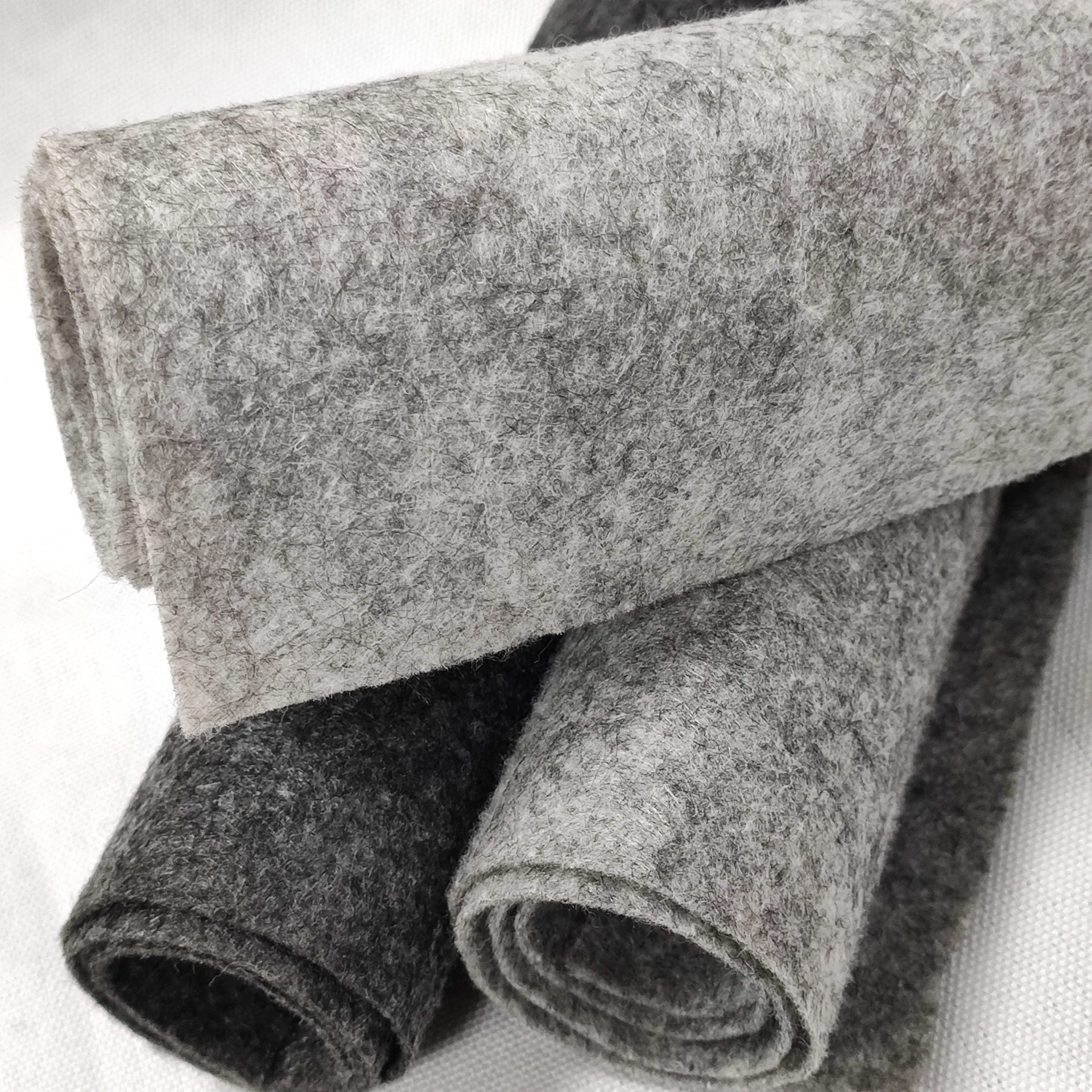 1mm戟绒布 特白针刺无纺布 玩具无纺布 绣花戟绒布 深花灰绒布