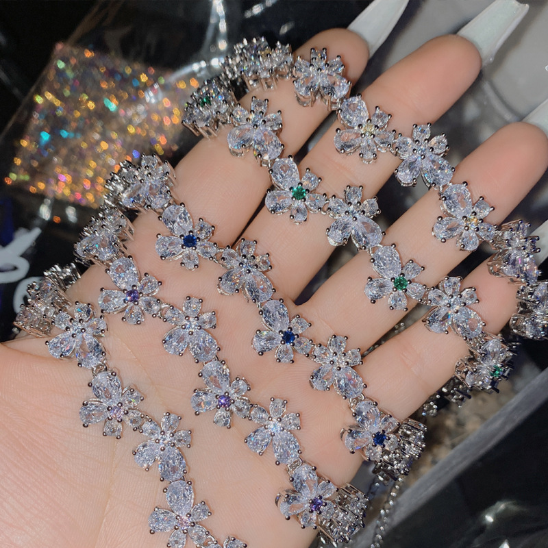 Versa Brilliant Flower Gem Bracelet Plated 18K Seiko Design Jewelry Zircon Bracelet Set with Globos Flash Diamond Versa Brilliant Flower Gem Bracelet Plated 18K Seiko Design Jewelry Zircon Bracelet Set with Globos Flash Diamond