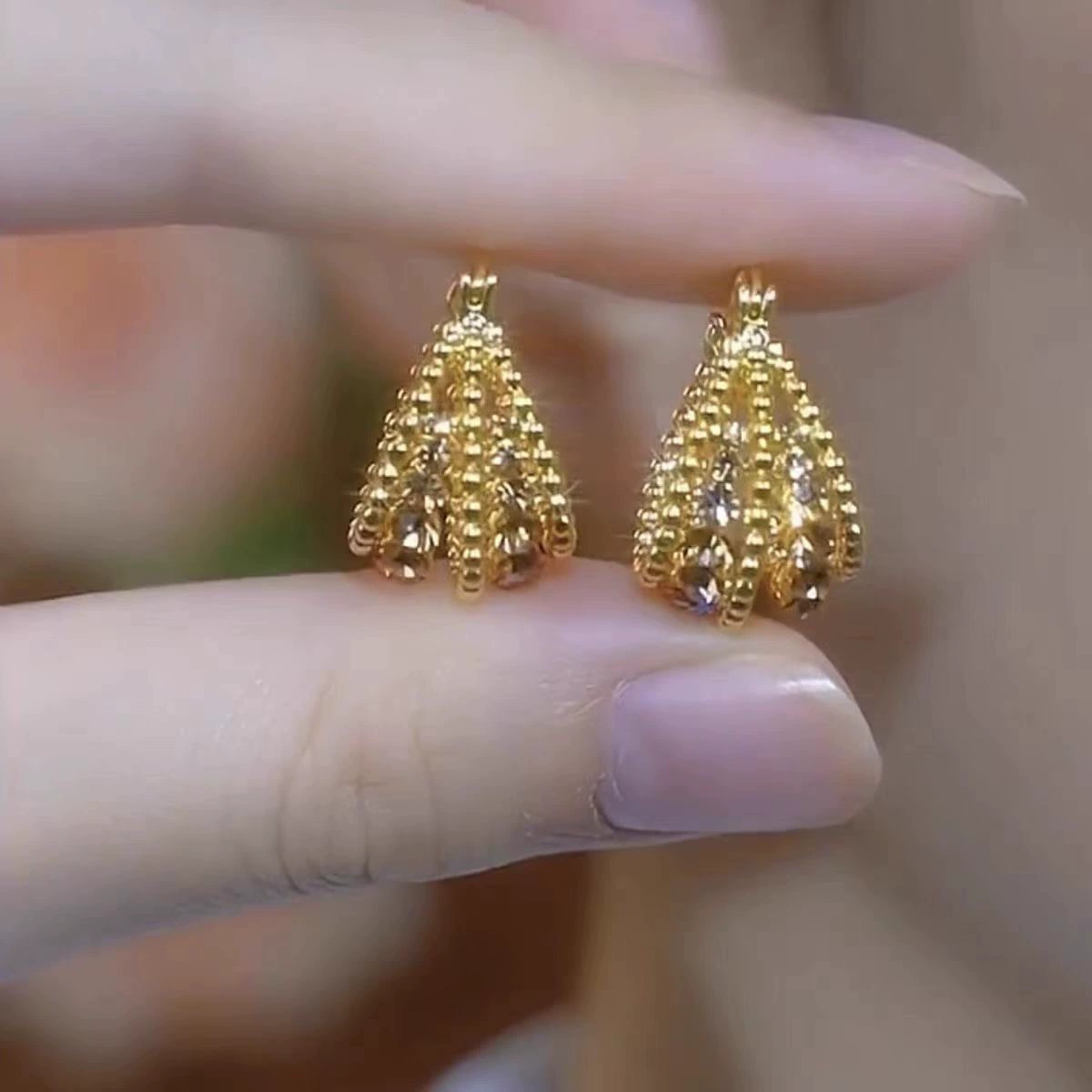 Шампанское золотое бриллиантовое корзина серьги-застежки женский дизайн 2024 осень-зима новая мода серьги-гипоаллергенный прилив