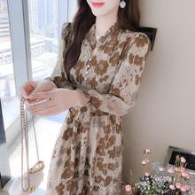 法式赫本风碎花连衣裙女装秋冬新款加绒加厚长款配大衣内搭打底裙