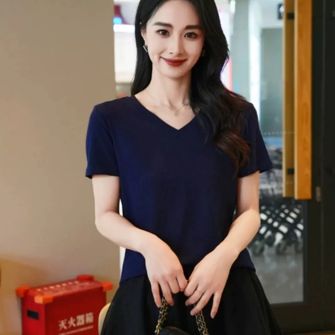 夏季新款紫色V领短袖T恤女2025气质纯色百搭宽松显瘦洋气弹力上衣