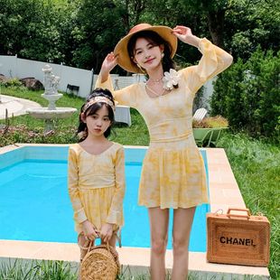 Parent-Child Swimsuit Mother-Daughter New Popular One-Piece Skirt Swimsuit for Middle-Aged and Older Children Princess Cute and Stylish Girls Swimsuit