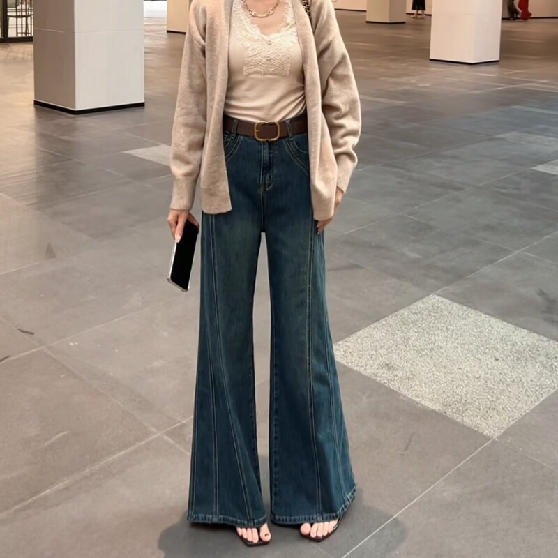 Vintage Plus-Size 5XL Women's Jeans, Washed Denim, Low-Waist Wide-Leg Pants, Retro Y2K Trendy Flared Pants Vintage Plus-Size 5XL Women's Jeans, Washed Denim, Low-Waist Wide-Leg Pants, Retro Y2K Trendy Flared Pants