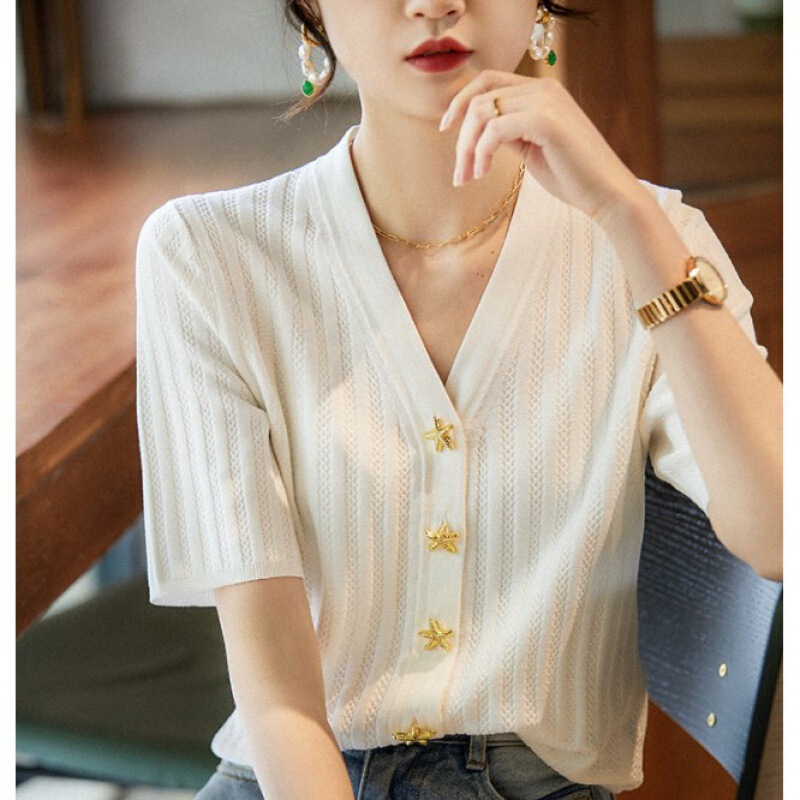 Large Quantity in Stock 2026 Spring/Summer New Starfish Gold Buckle Vertical Stripe Sweater Ice Silk Short-Sleeve Knit Cardigan for Women Large Quantity in Stock 2026 Spring/Summer New Starfish Gold Buckle Vertical Stripe Sweater Ice Silk Short-Sleeve Knit Cardigan for Women
