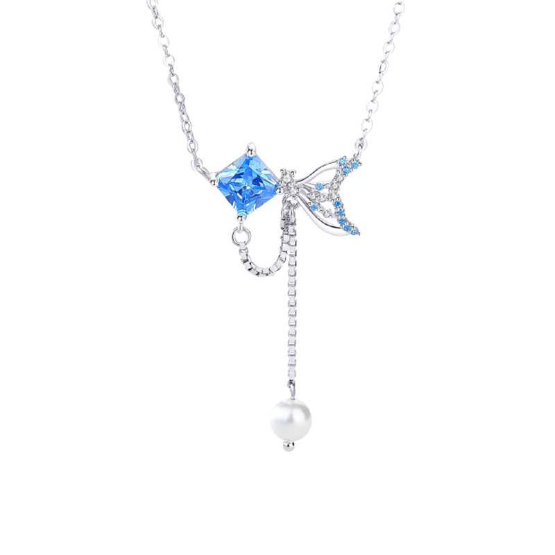 Genuine summer necklace from pearl