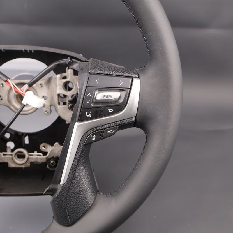 Suitable for Toyota Land Cruiser LC300 Prado 120 150 300 series steering wheel