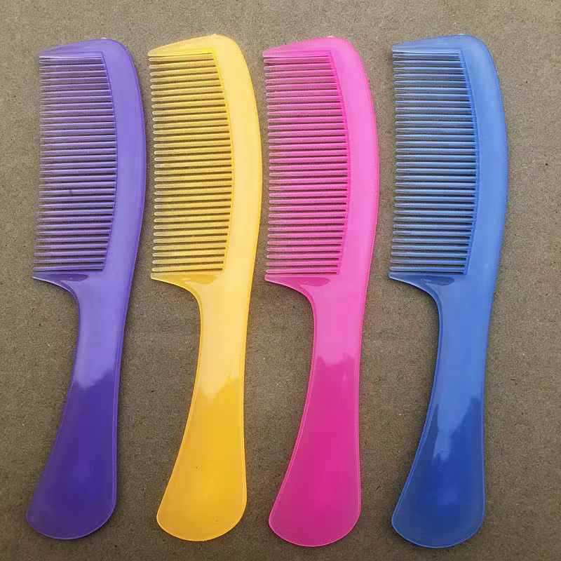 Прозрачная расческа с ручкой