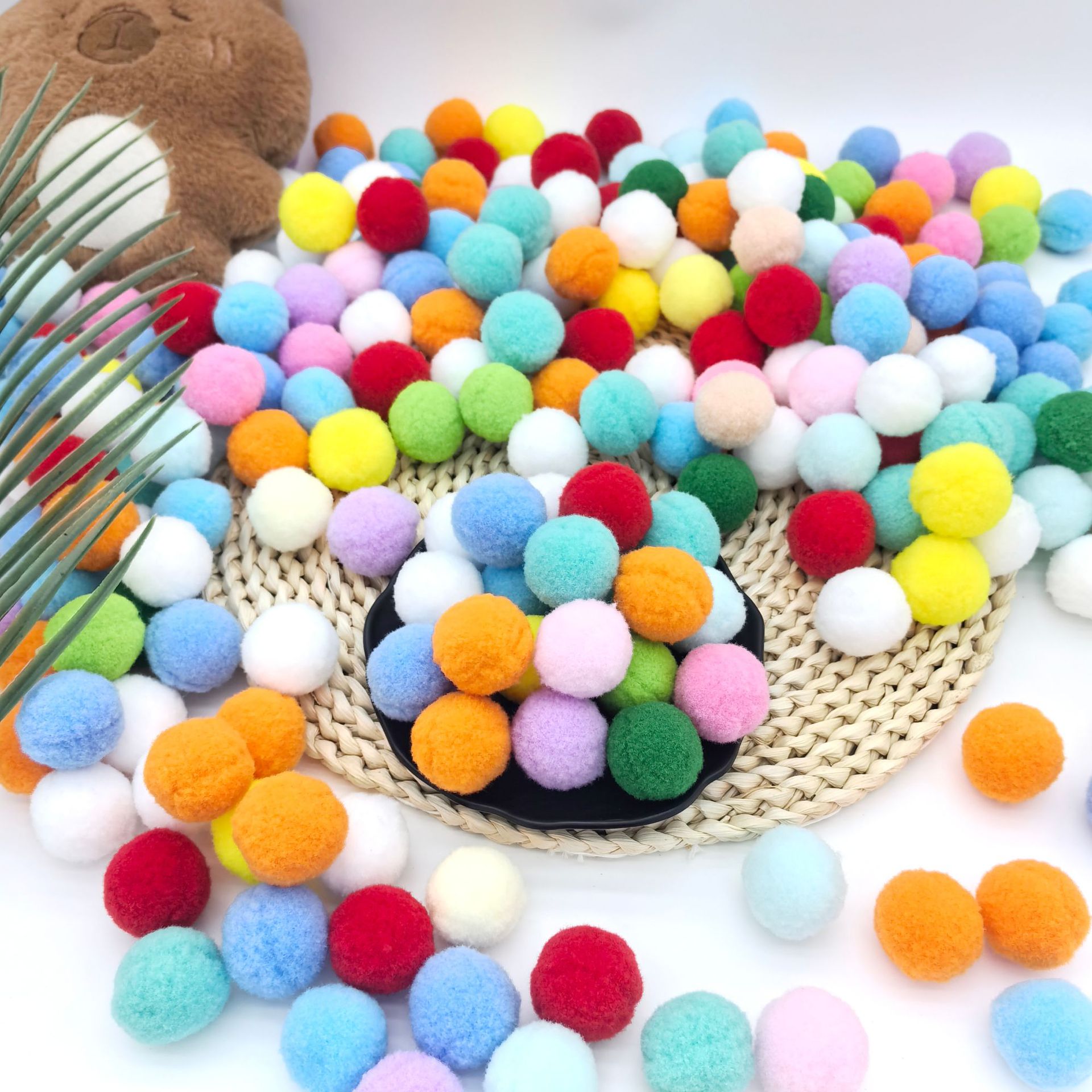 3厘米毛绒球彩色高弹球批发 毛毛球发夹diy饰品配件围巾装饰材料