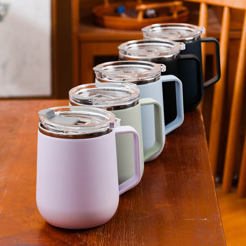 Creativo 304 de acero inoxidable Oficina gran capacidad taza agua con tapa mango al aire libre regalo fábrica por mayor