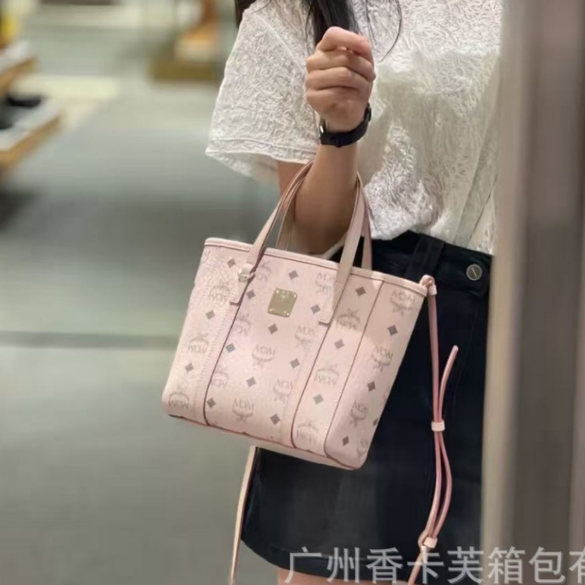 New MC Monogram All-over Print Retro Tote Bag - Versatile Handbag, Shoulder Bag & Crossbody Bag for Women's Commuting - Thumbnail 2