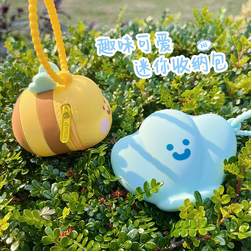New Silicone Change Headset Protection Storage Bag Children's Cartoon Mini Bee Small Wallet Bag Pendant
