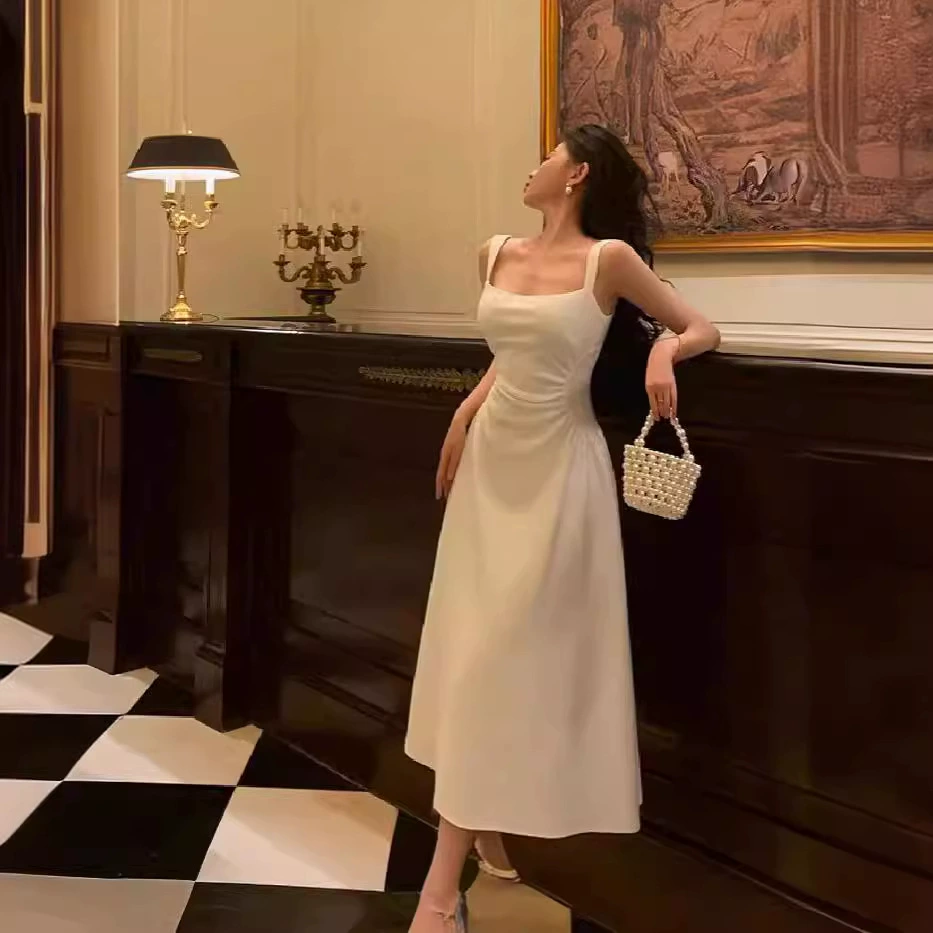 Черно-белое платье-слинг женское лето новое слово