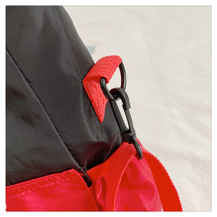 A new, versatile, large-capacity single-shoulder crossbody bag with a cute and girlish heart for student tutoring in the Korean version of Instagram undefined