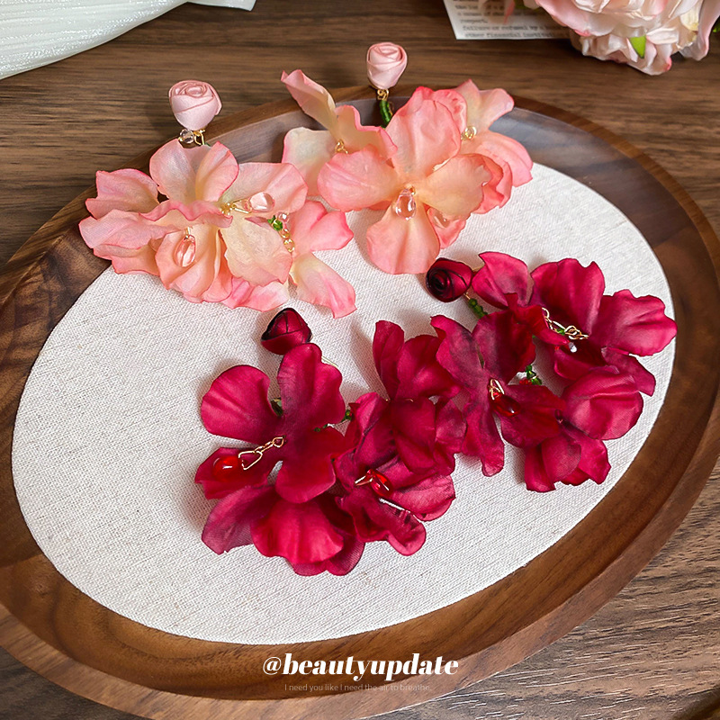Pendientes de borla de flor de cristal de tela de aguja de plata, pendientes de ambiente fotográfico, pendientes dulces de Mori, sentido de clase alta de nicho