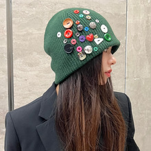 韩版毛线帽子女秋冬款时尚个性纽扣针织帽日系休闲出游套头帽现货