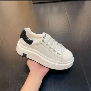 ����߼��к�����߰ٴ��\��С��Ь��Ů2025�����¿�����e��Ь