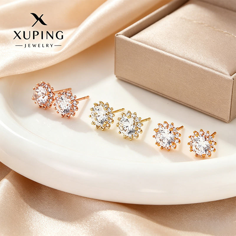 La nueva moda de Xuping con incrustaciones de circón, pendientes de copo de nieve de lujo simples y livianos, todos los días, todos los partidos, pendientes compactos y exquisitos