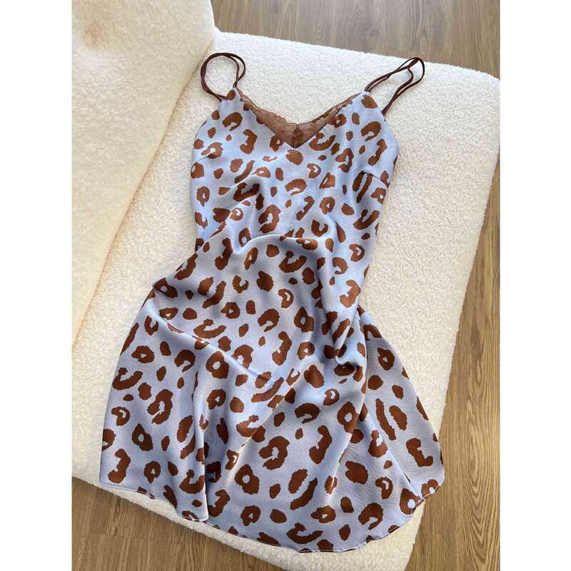 Sweet and Sexy Pure Desire Color-Blocked Leopard Print Lace-Trimmed Nightgown for Women, New Autumn Style Spaghetti Strap V-Neck Dress Loungewear