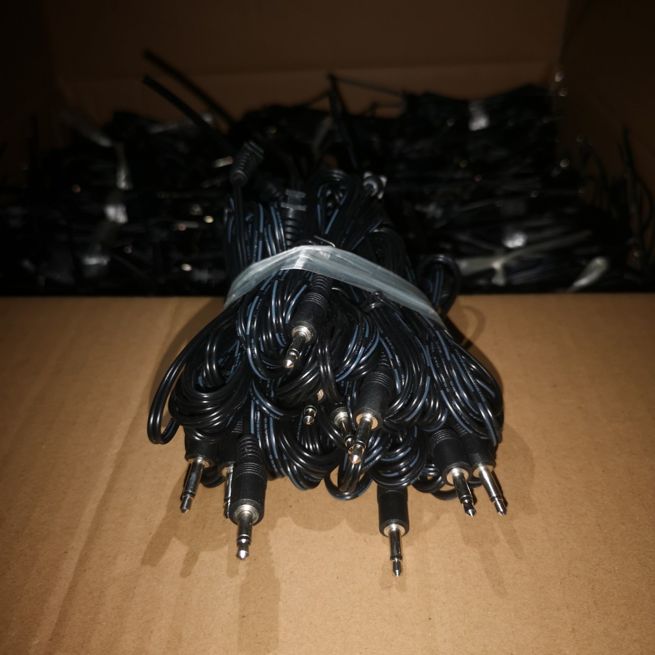 ��ɫ����3.5��ͷ�߼ҵ�˫�������׵��Ӳ�Ʒ24�ŵ�Դ�߳���ֱ��