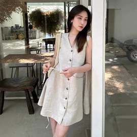 女式针织衫;连衣裙;女式羊毛衫