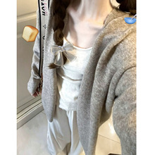 温柔慵懒风~燕麦色针织开衫女2025秋冬宽松中长款披肩外套加厚