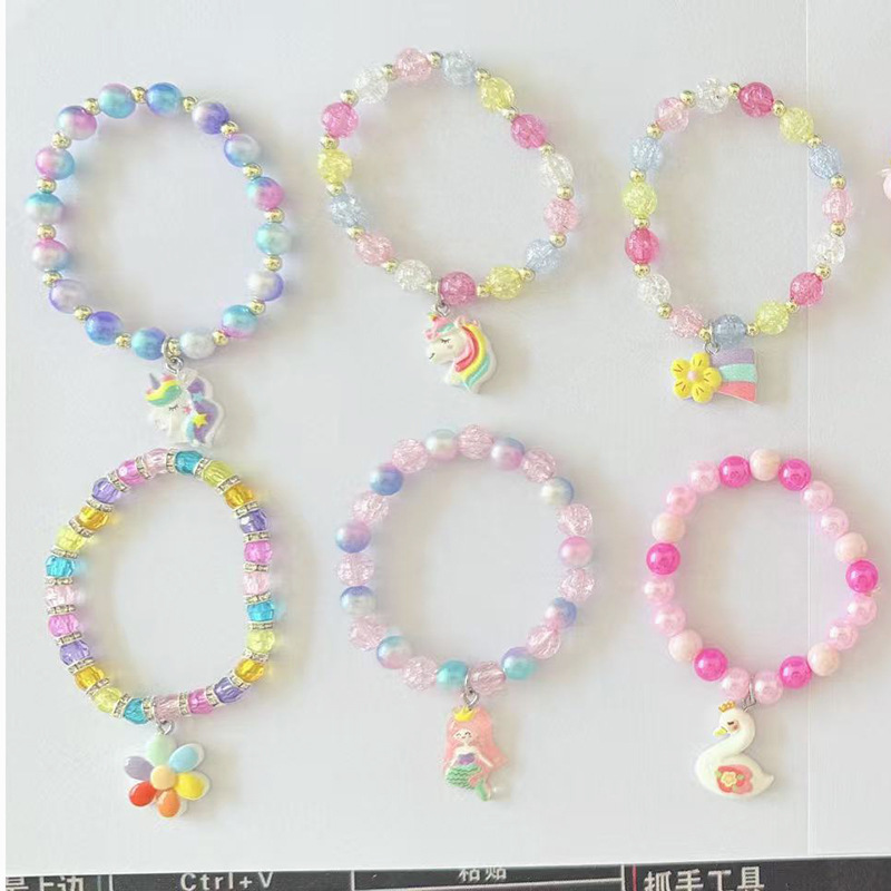 Cross-border best-selling children's beaded unicorn bracelet with cute cartoon pendant, versatile princess-style bracelet for little girls