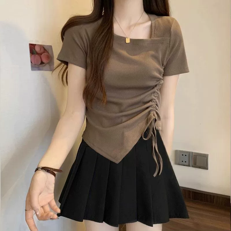 Плюс сайз повседневная и универсальная футболка с квадратным воротником и коротким рукавом на правое плечо для женщин, новинка лета 2025