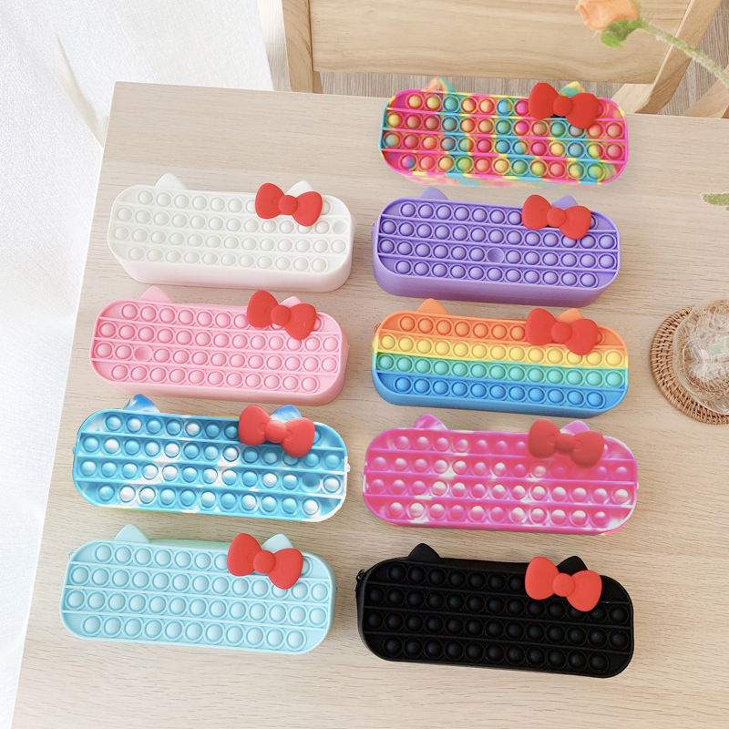 Pencil case with bow